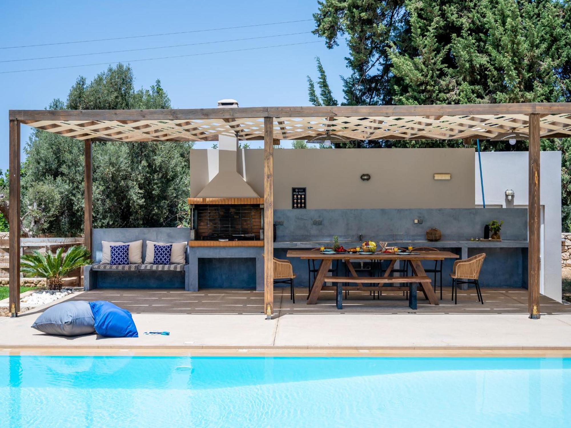 Villa Ellie - Heated Pool, Playground, Garden & Bbq! Vederoi Exteriör bild