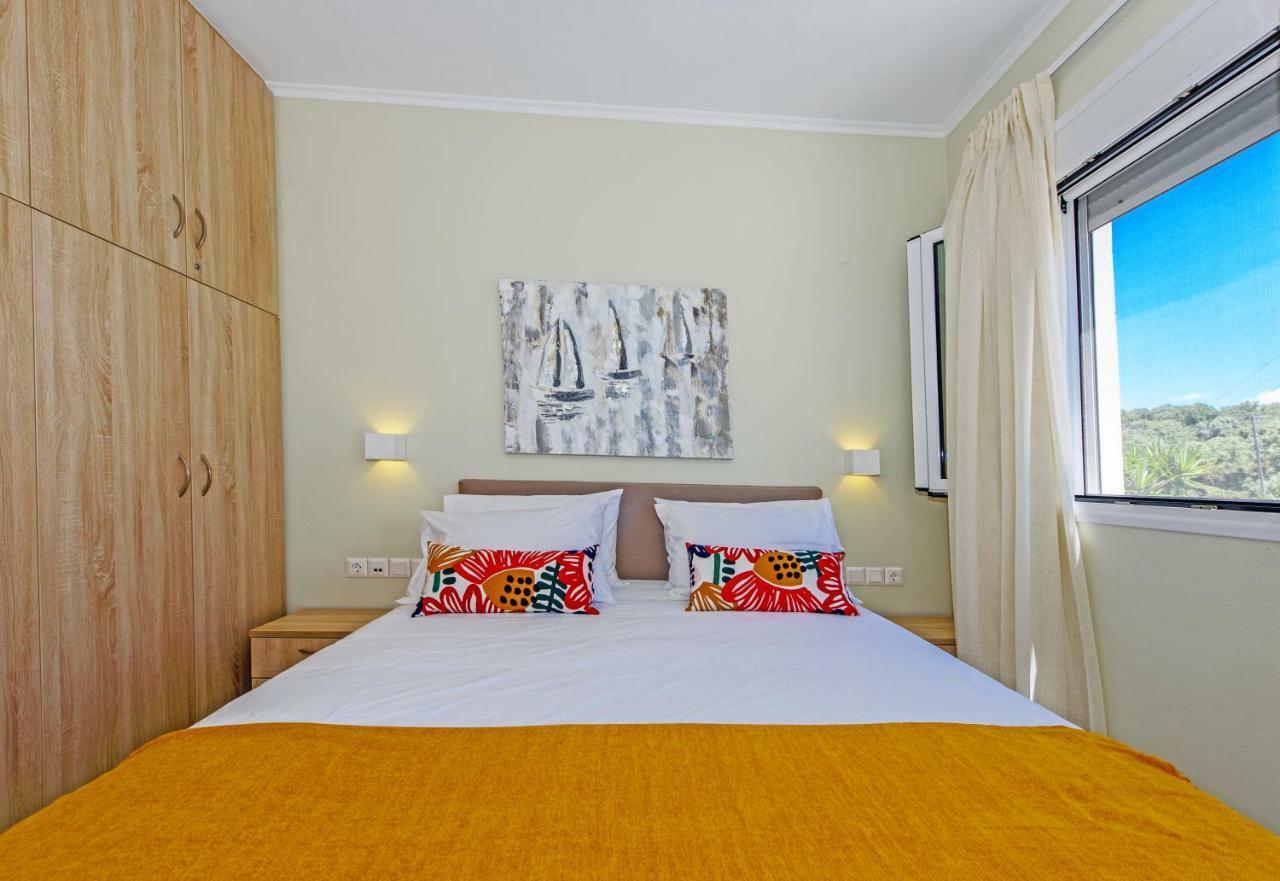 Villa Ellie - Heated Pool, Playground, Garden & Bbq! Vederoi Exteriör bild